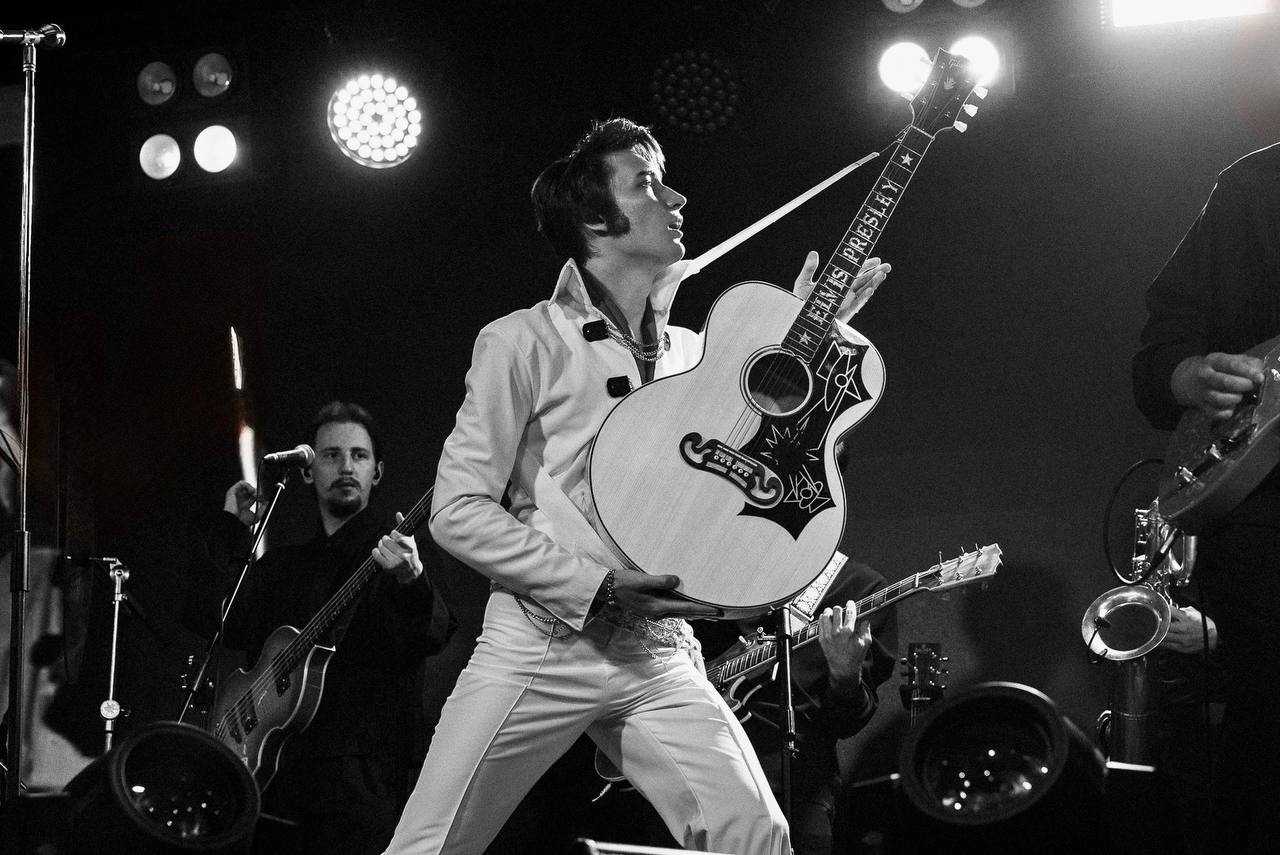 ELVIS '68 Comeback Special: реконструкция (18+)